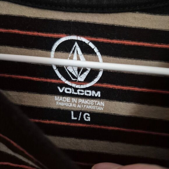 Men's Volcom T-Shirt; Short Sleeve; Pure Cotton; Classic Stripe Design; Large - Picture 3 of 3